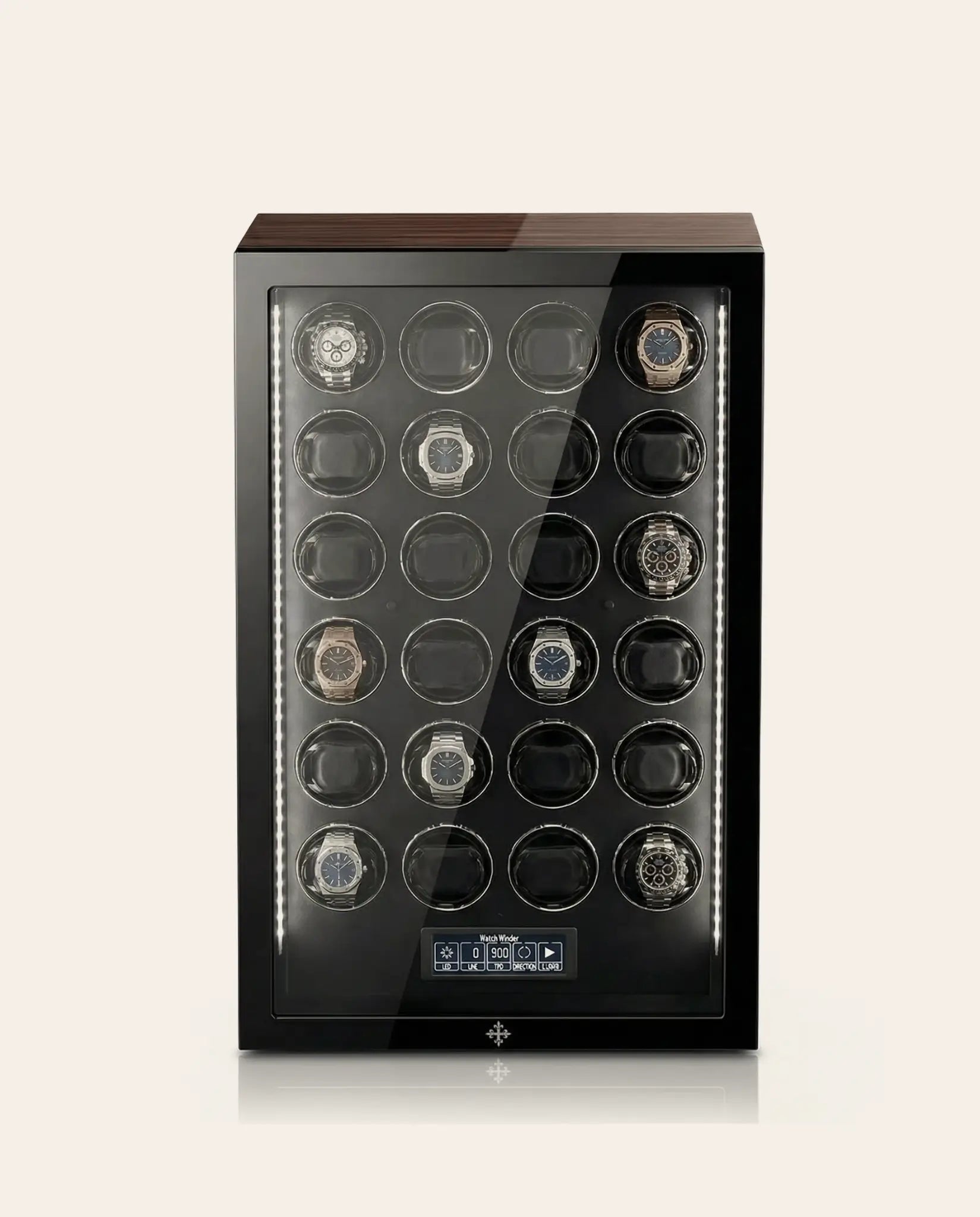 Remontoir montre automatique Mercier & Fils Rivoli XXIV pour 24 montres, finition macassar brillant, vue de face, éclairage LED allumé, écran tactile de programmation TPD, avec Audemars Piguet Royal Oak, Patek Philippe Nautilus et Rolex Daytona